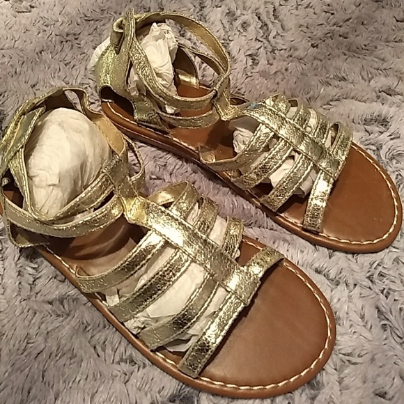 💟NEW 🎈AVON🎈GIRLS  METALLIC GLADIATOR/ SANDALES - Picture 1 of 5